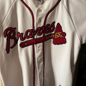 White Mens Atlanta Braves Jersey size XL